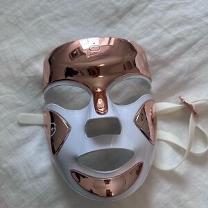 LED Face Mask Facial Therapy - Rose Gold & White